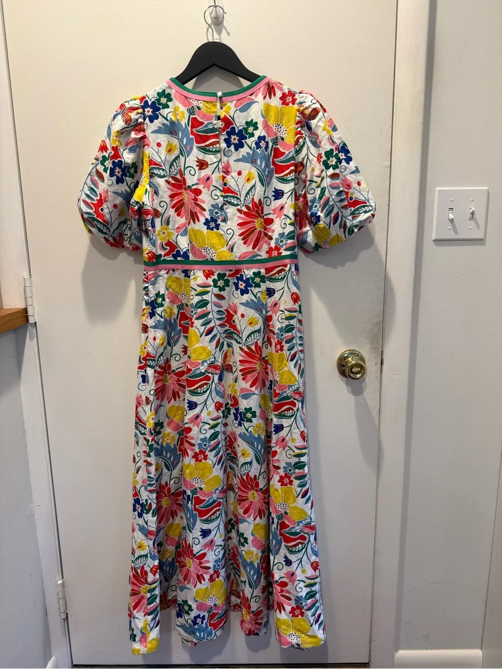 Boden Floral Puff-Sleeve Midi Dress in White, Pink, Yellow & Blue - Picture 4 of 4